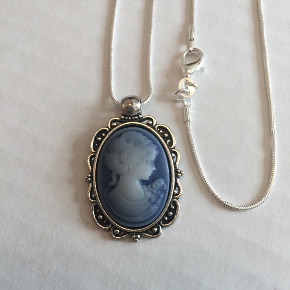 Blue Cameo Necklace - Picture 2 of 3